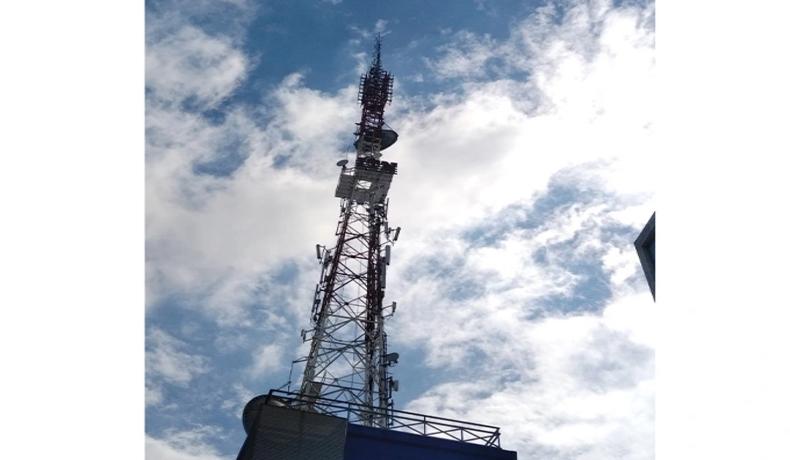What Is a Rooftop Telecom Tower?